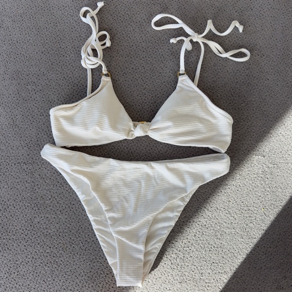 Dippin’ Daisy’s Bikini Set